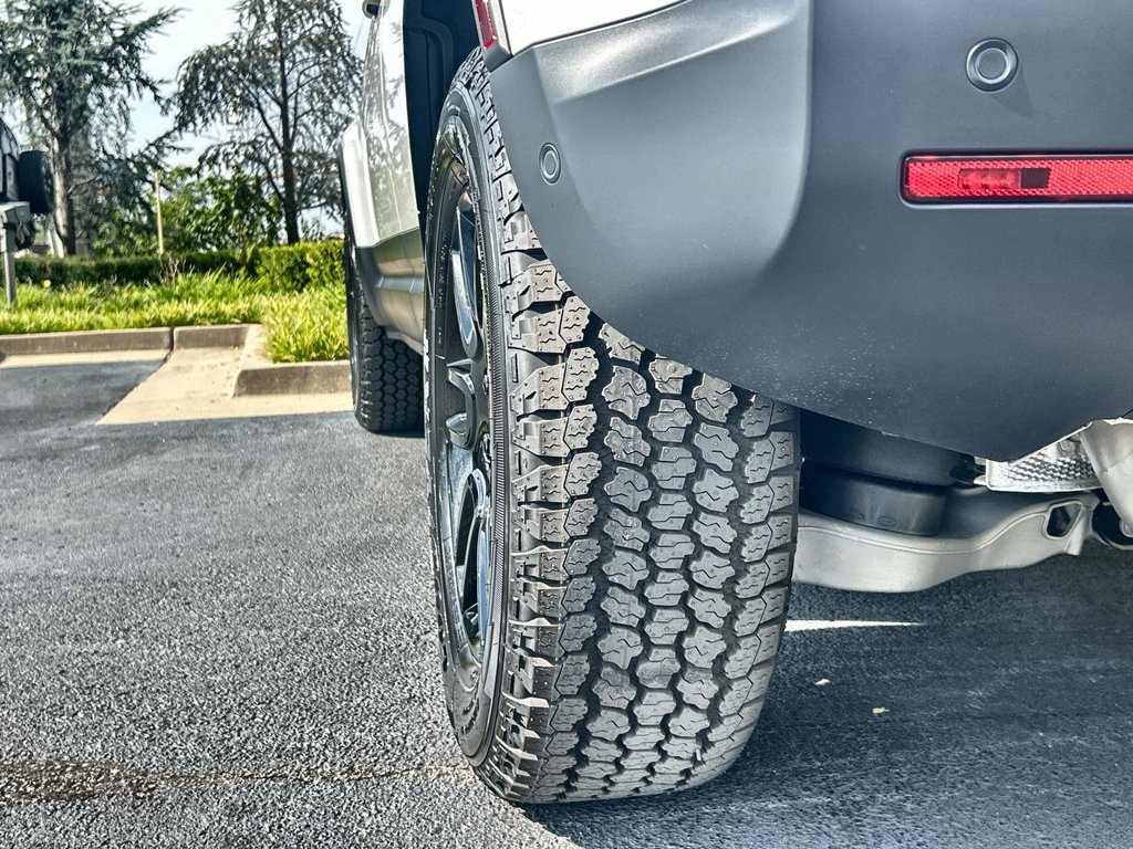 New 2026 Land Rover Defender 110 S AWD/4WD image 11