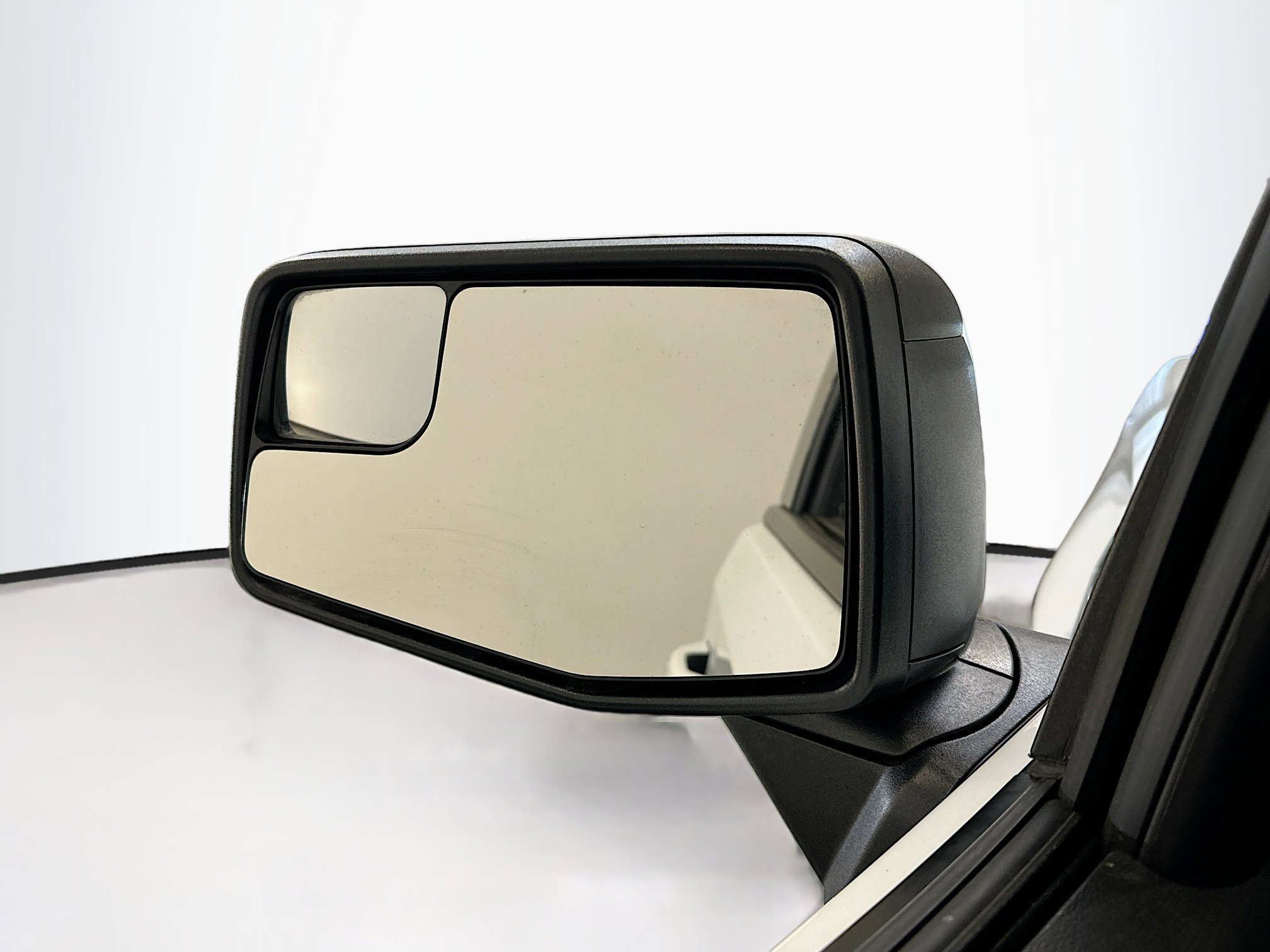 Used 2024 GMC Sierra 1500 Elevation image 16