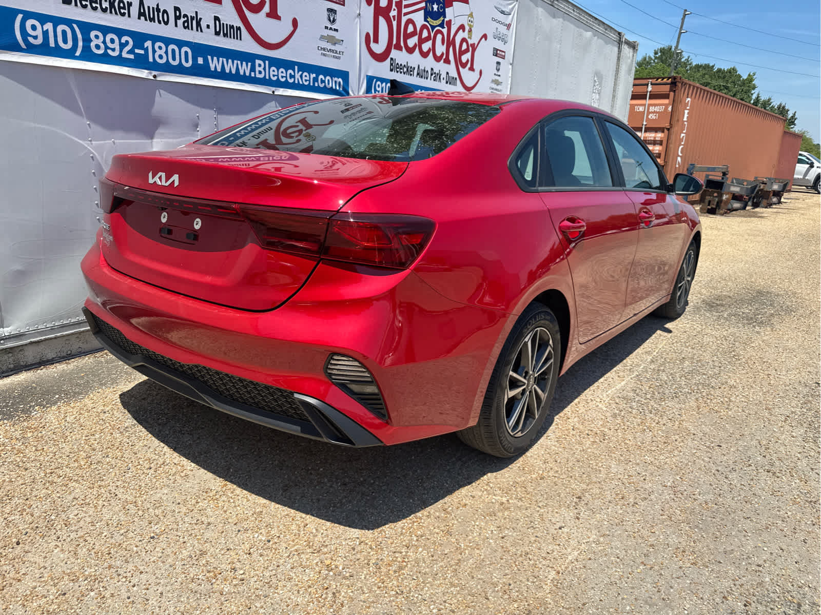 Used 2023 Kia Forte LXS FWD image 3