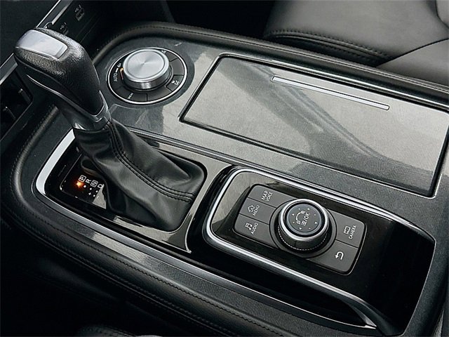 Used 2024 Nissan Armada SV image 21