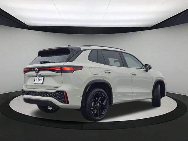 New 2026 Volkswagen Tiguan SE R-Line image 7