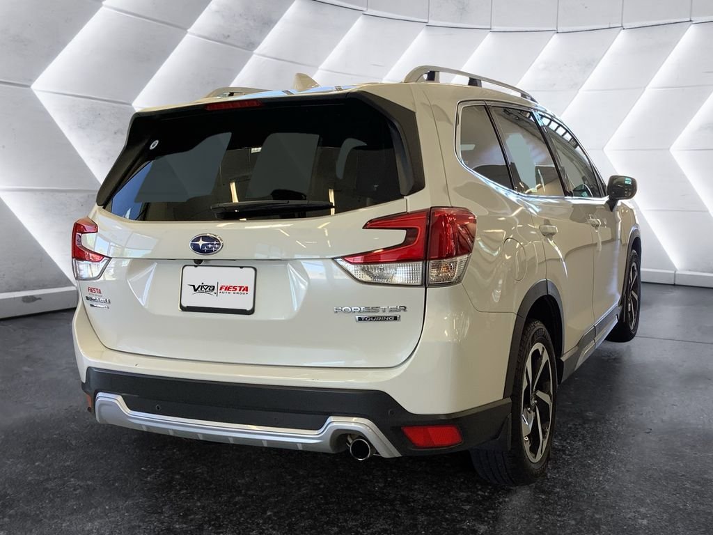 Used 2022 Subaru Forester Touring AWD/4WD image 4