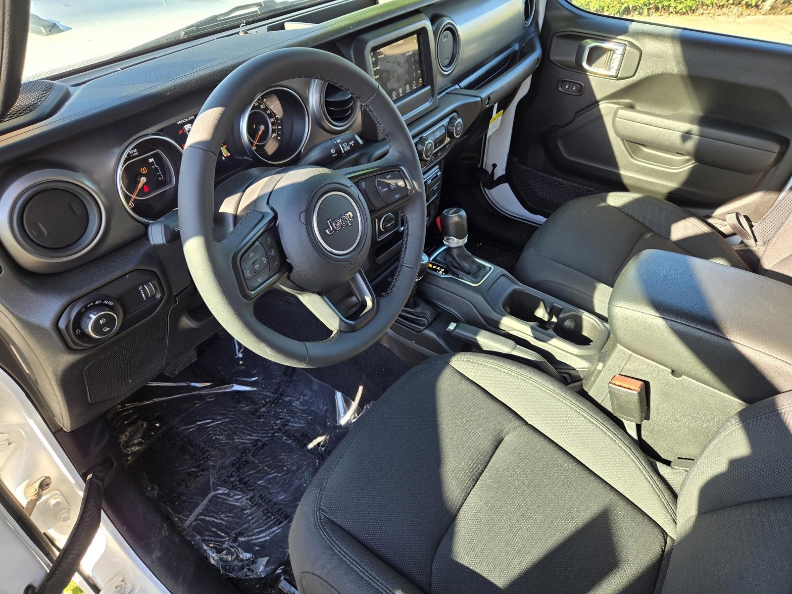 Used 2023 Jeep Gladiator Sport image 18