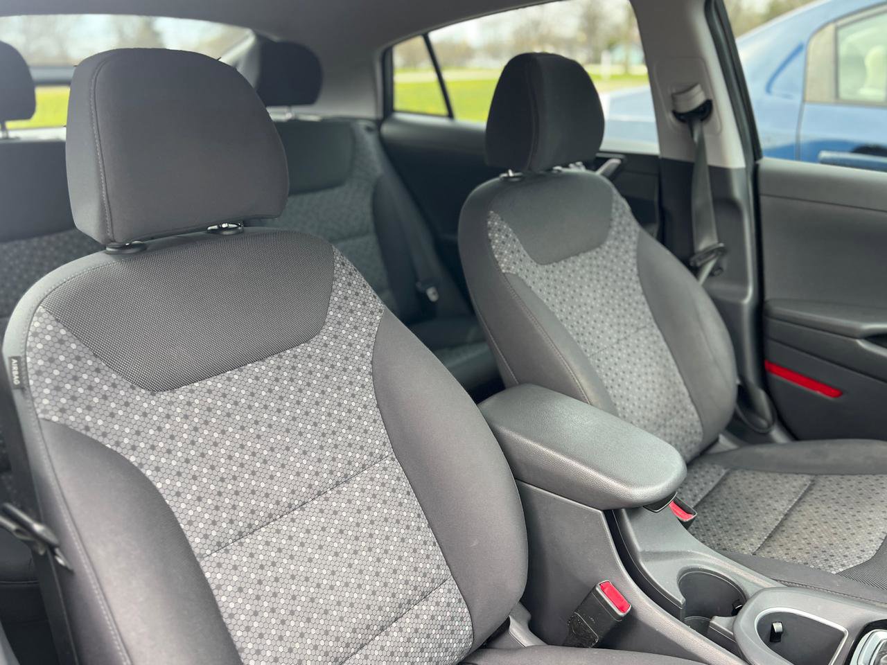 Used 2018 Hyundai Ioniq SEL FWD image 22