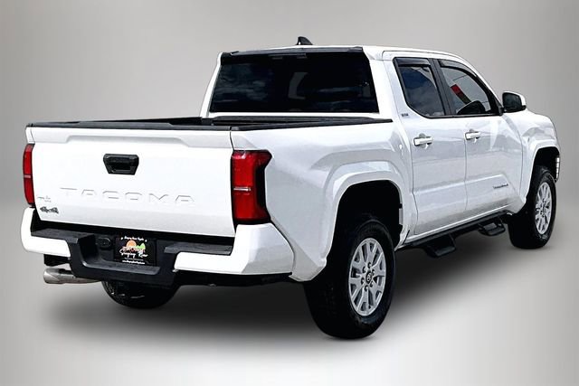 Used 2025 Toyota Tacoma SR5 image 5