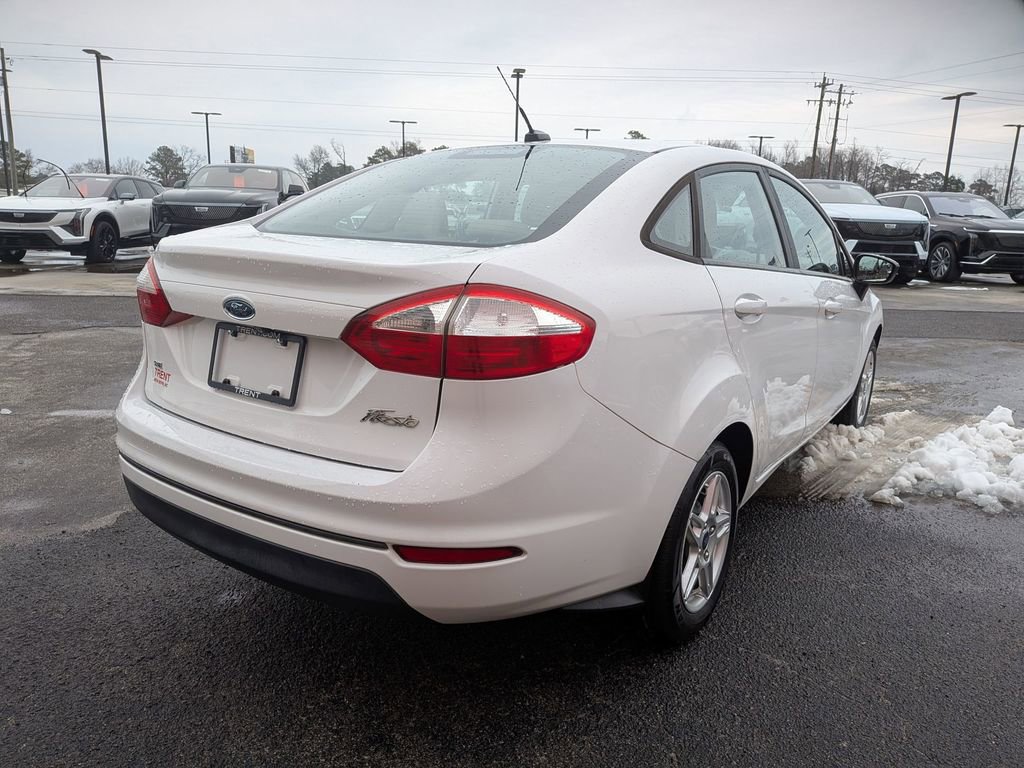 Used 2019 Ford Fiesta SE image 5