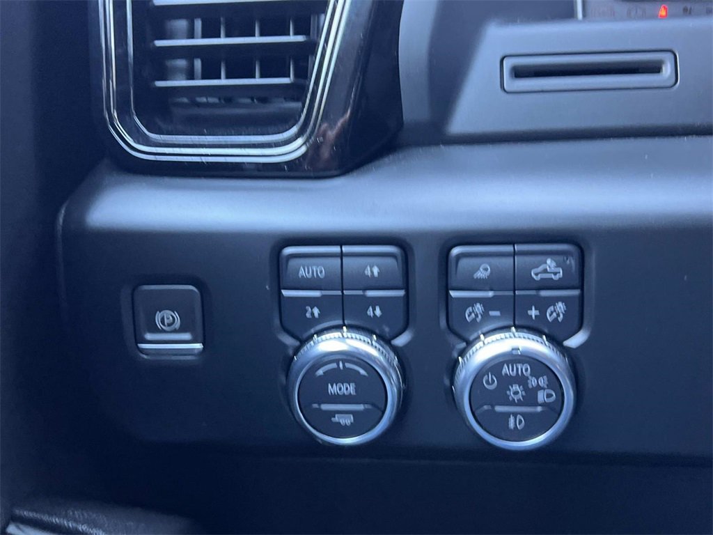 Used 2022 GMC Sierra 1500 AT4 w/ AT4 Preferred Package image 27