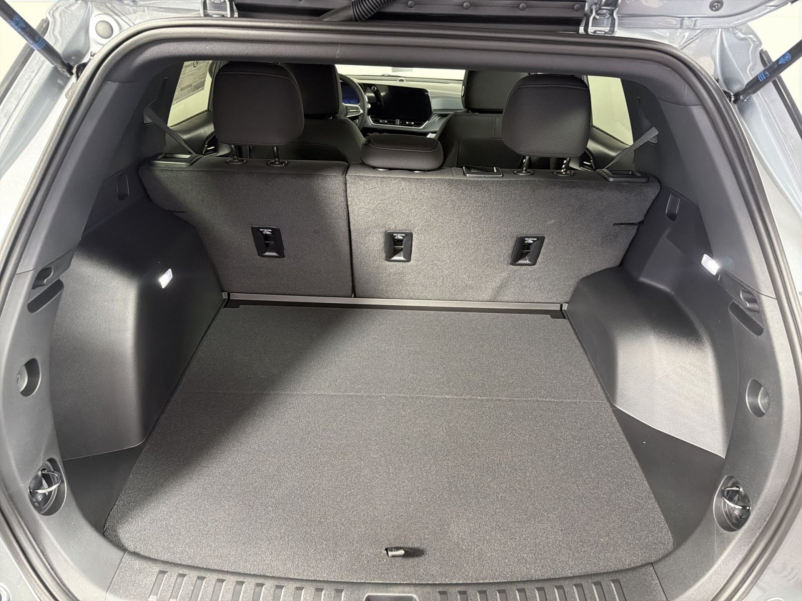 New 2027 Chevrolet Equinox LT w/ Safety and Technology Package AWD/4WD image 26