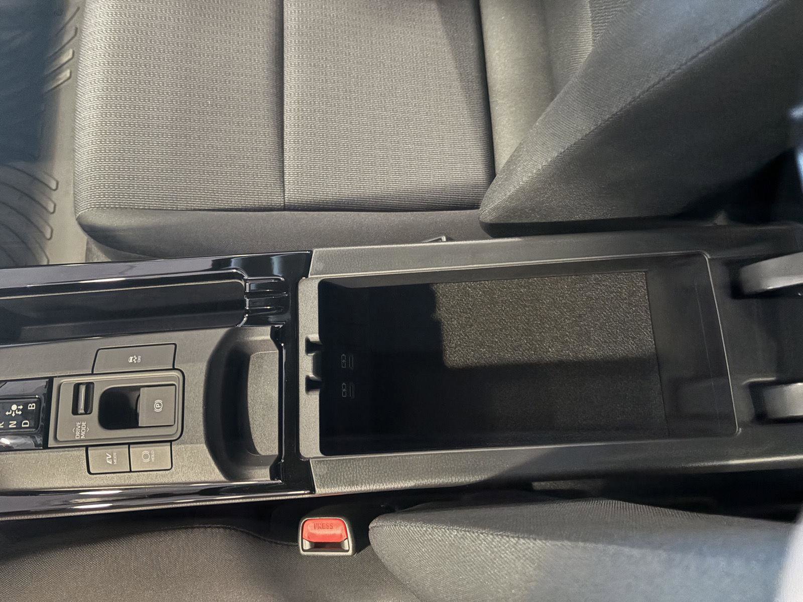 New 2026 Toyota Prius Limited image 15