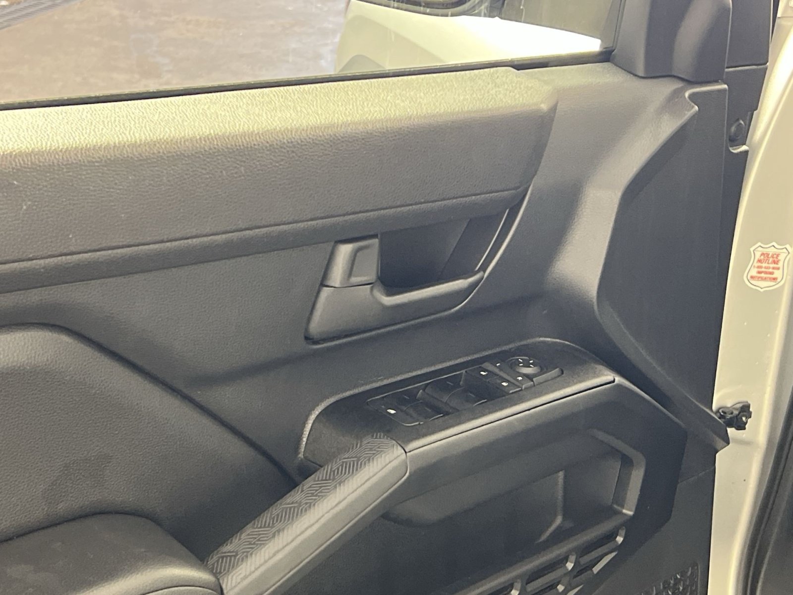 Used 2025 Toyota 4Runner SR5 AWD/4WD image 16