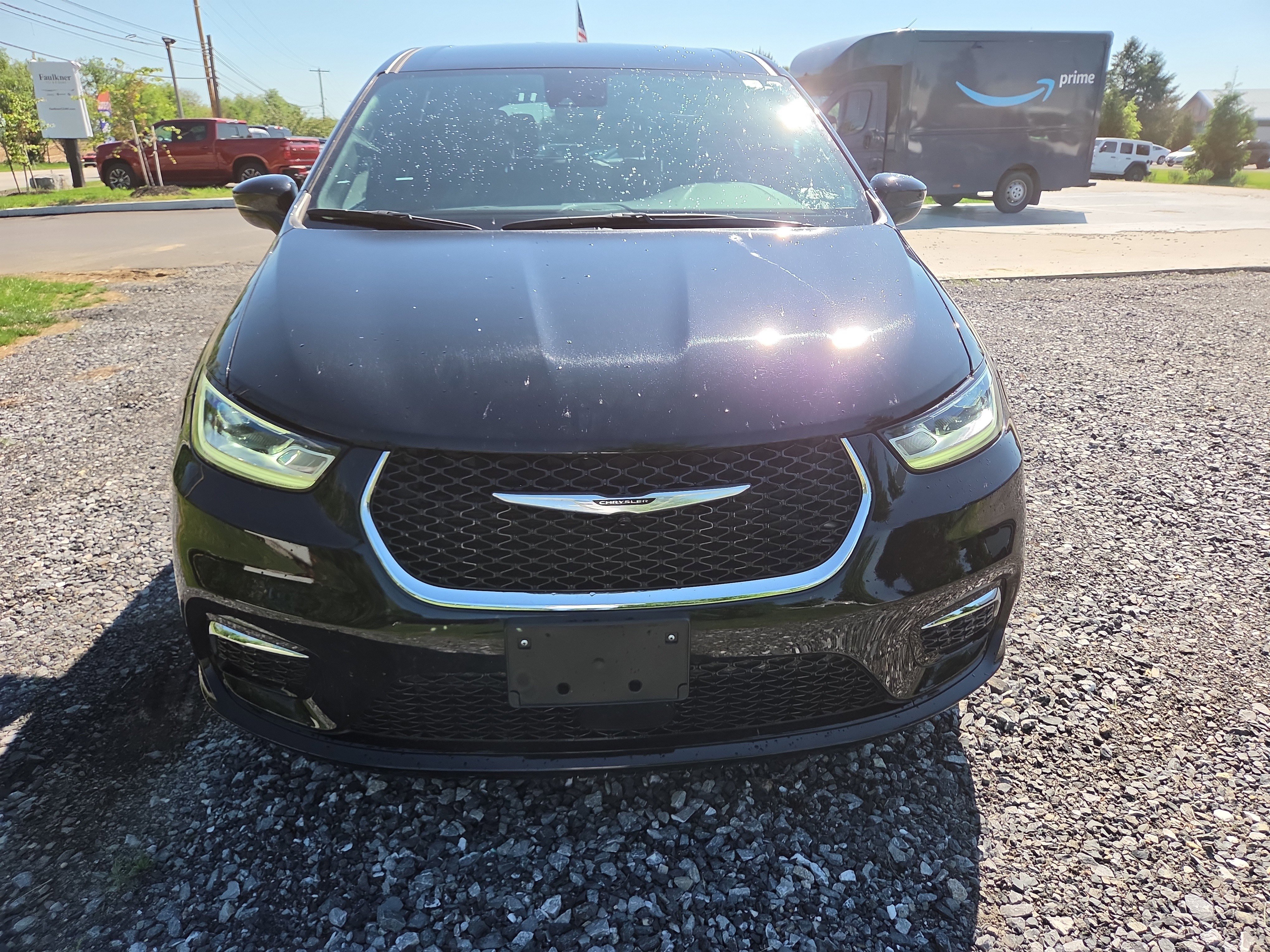 Used 2025 Chrysler Pacifica Select FWD image 21