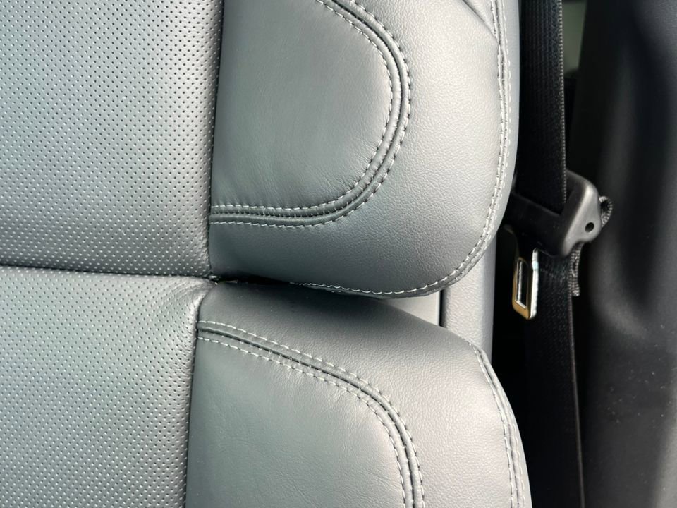 New 2026 Lincoln Navigator L Reserve AWD/4WD image 15