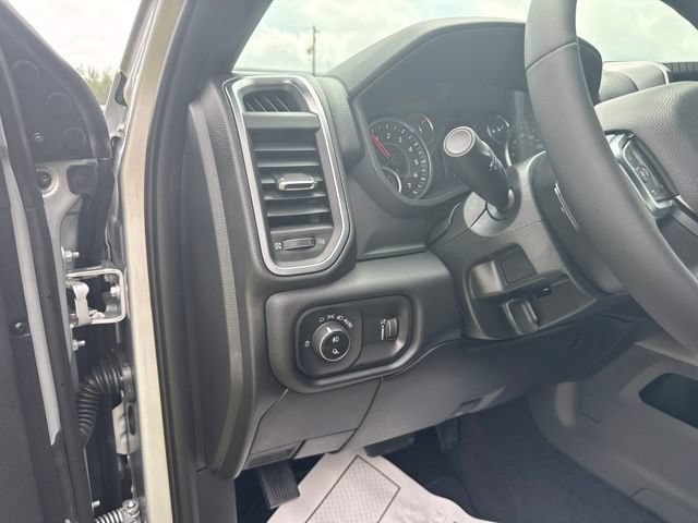 New 2026 RAM 2500 Big Horn AWD/4WD image 18