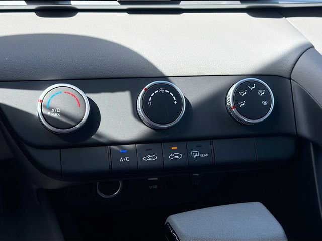 New 2026 Hyundai Elantra SE image 15