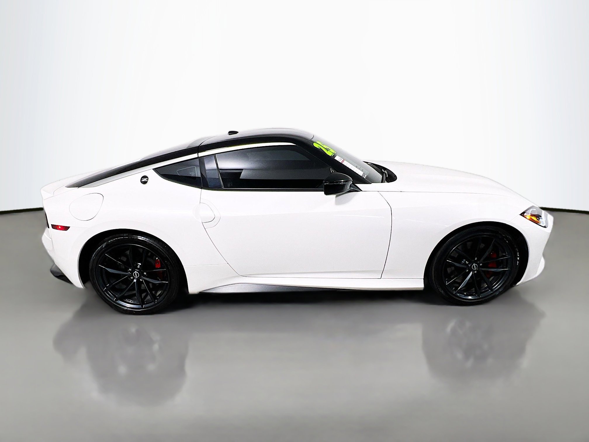 Used 2025 Nissan Z Performance w/ Floor Mat Package image 3