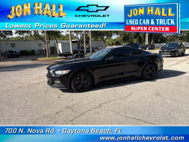Used 2015 Ford Mustang Coupe RWD image 3
