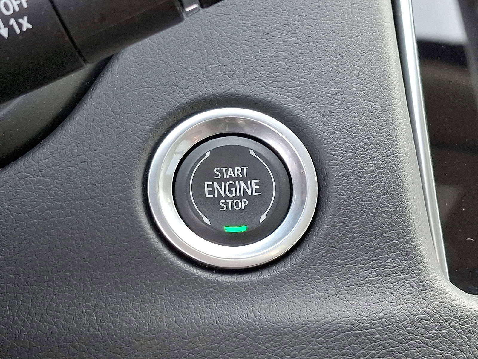 Used 2023 Cadillac XT4 Luxury w/ Cold Weather Package image 24