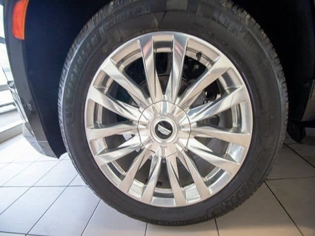 Used 2023 Cadillac Escalade Premium Luxury AWD/4WD image 35