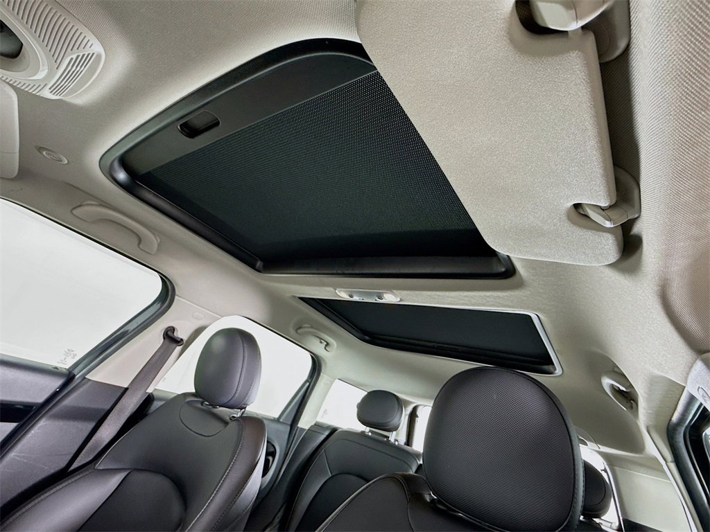 Used 2019 MINI Cooper Countryman S w/ Premium Package image 23