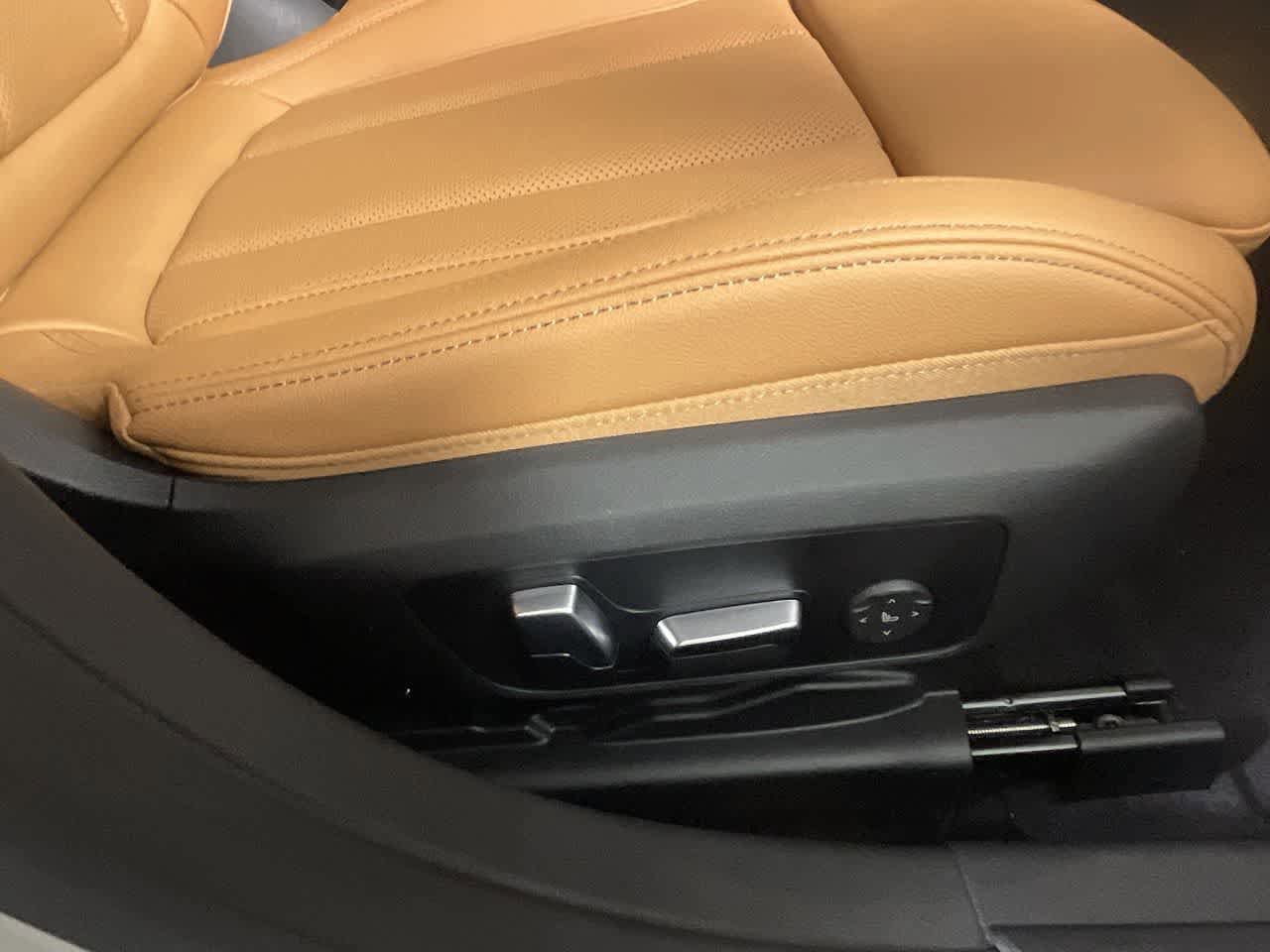 Certified 2024 BMW 430i Gran Coupe xDrive w/ Convenience Package AWD/4WD image 16
