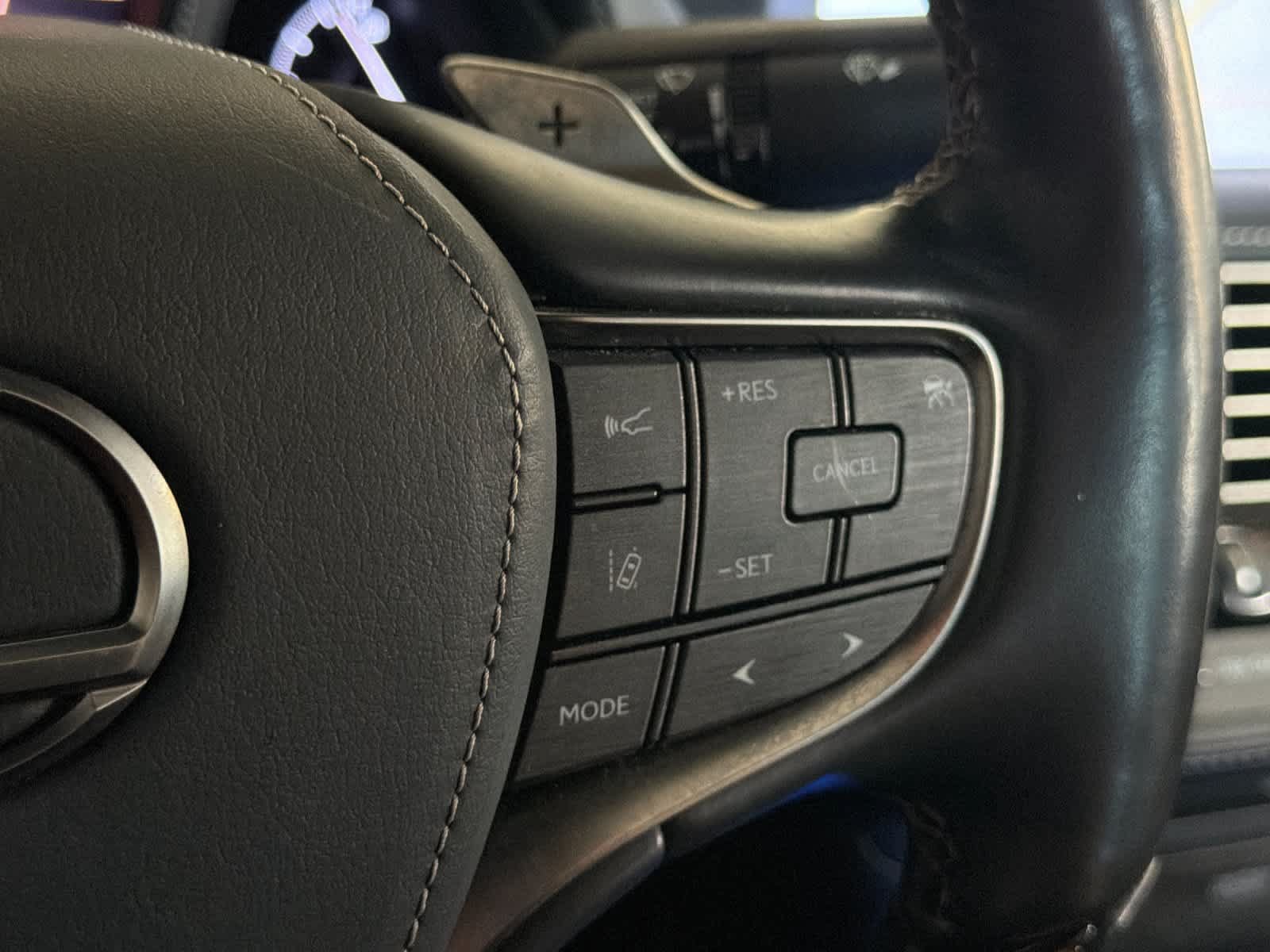 Used 2018 Lexus LS 500 w/ Interior Upgrade Package RWD image 26