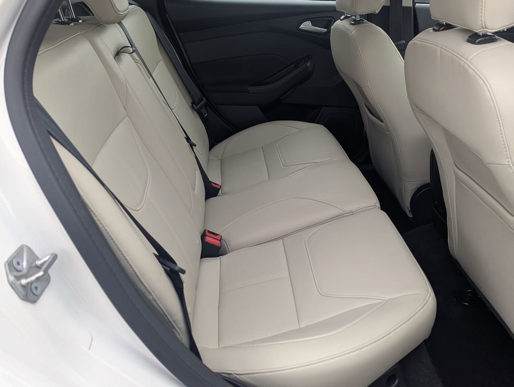 Used 2017 Ford Focus Titanium image 27