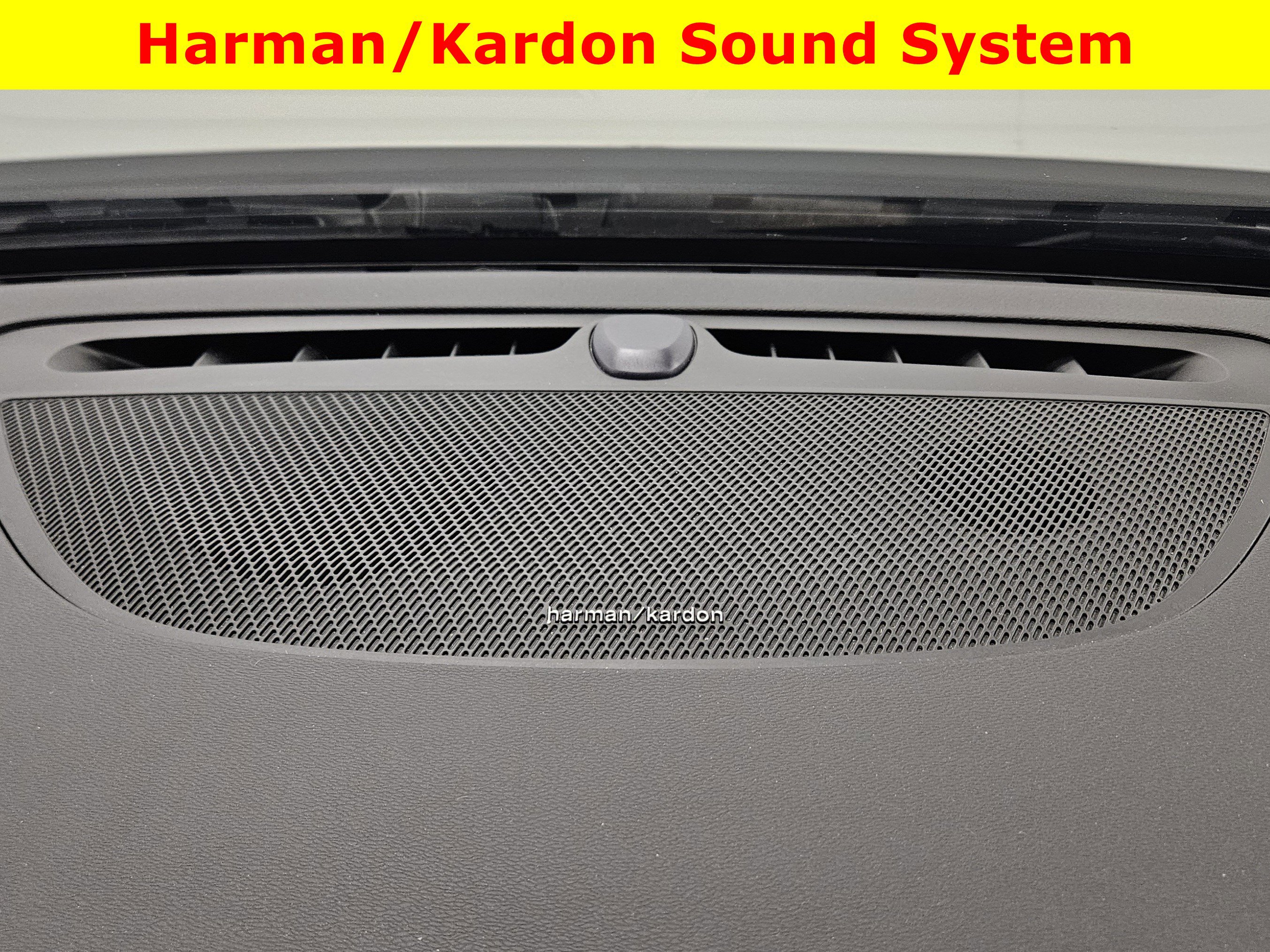 Used 2023 Volvo V60 B5 Cross Country Plus w/ Protection Package Premier image 28