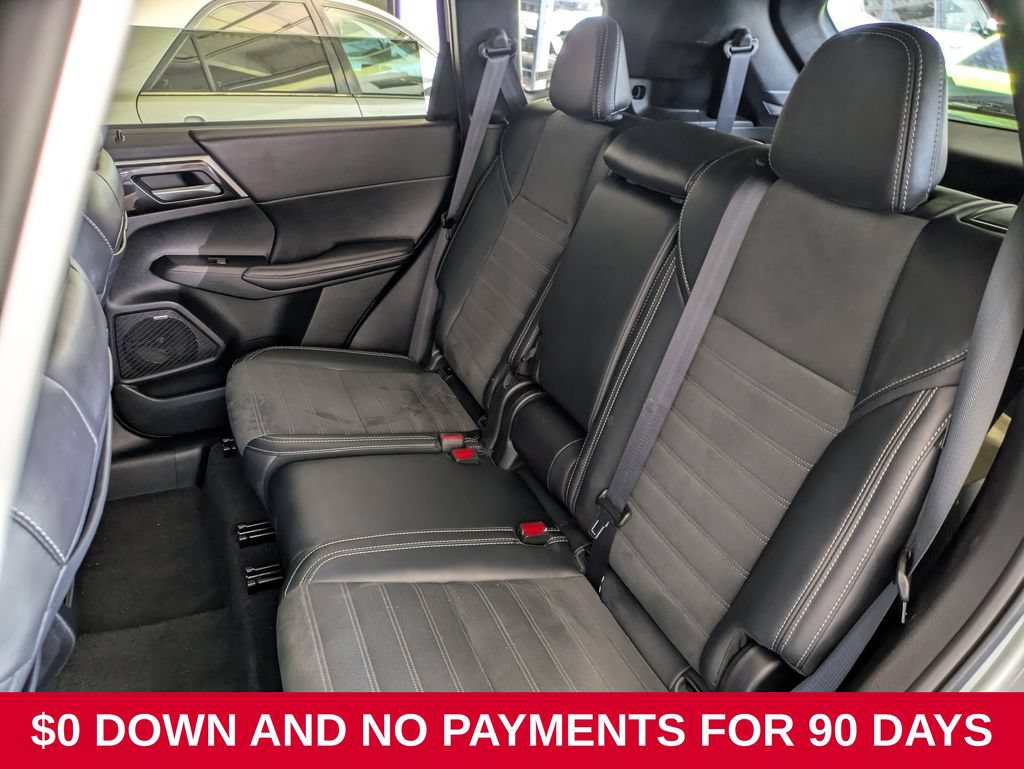 Used 2025 Mitsubishi Outlander SE AWD/4WD image 24