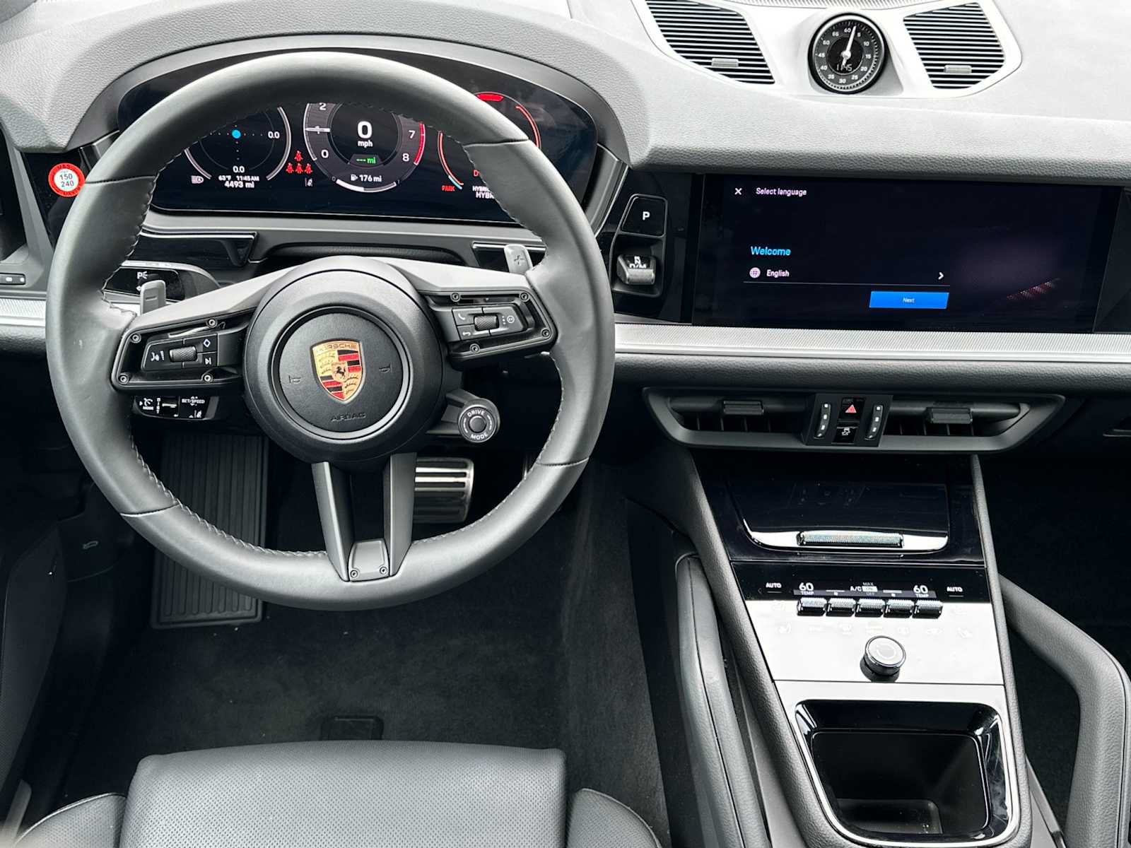Certified 2025 Porsche Cayenne S AWD/4WD image 15