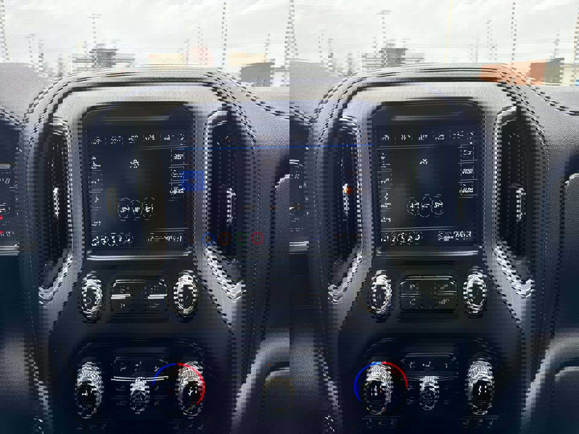 Certified 2020 GMC Sierra 3500 Denali w/ Denali Ultimate Package AWD/4WD image 16