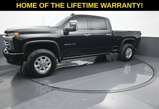 Used 2022 Chevrolet Silverado 2500 High Country AWD/4WD image 2