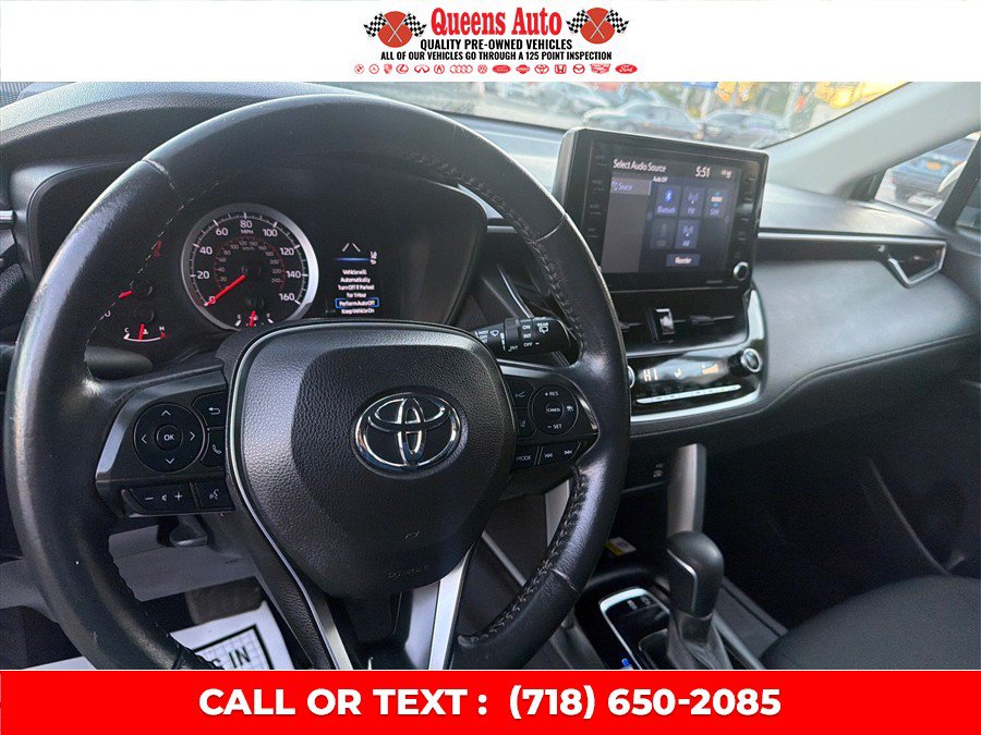 Used 2022 Toyota Corolla Cross LE AWD/4WD image 47
