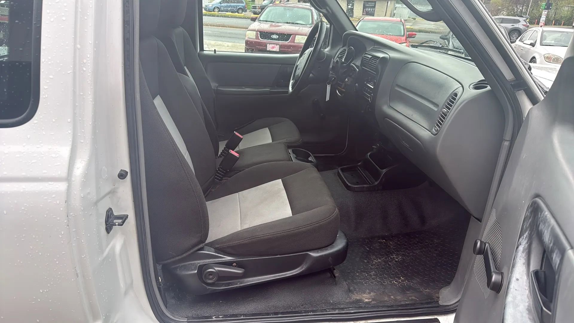 Used 2011 Ford Ranger XL image 14