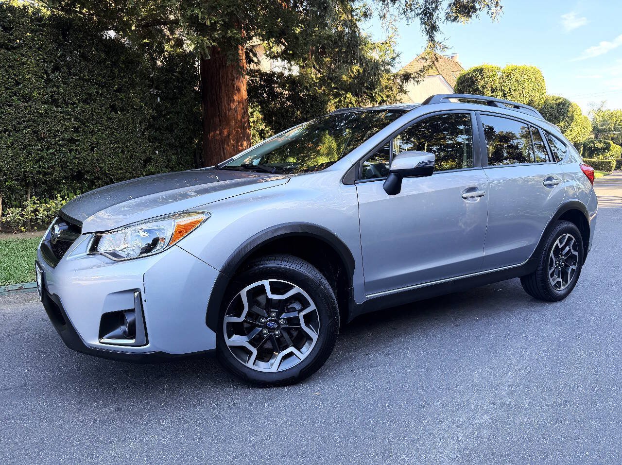 Used 2016 Subaru Crosstrek 2.0i Limited AWD/4WD image 3