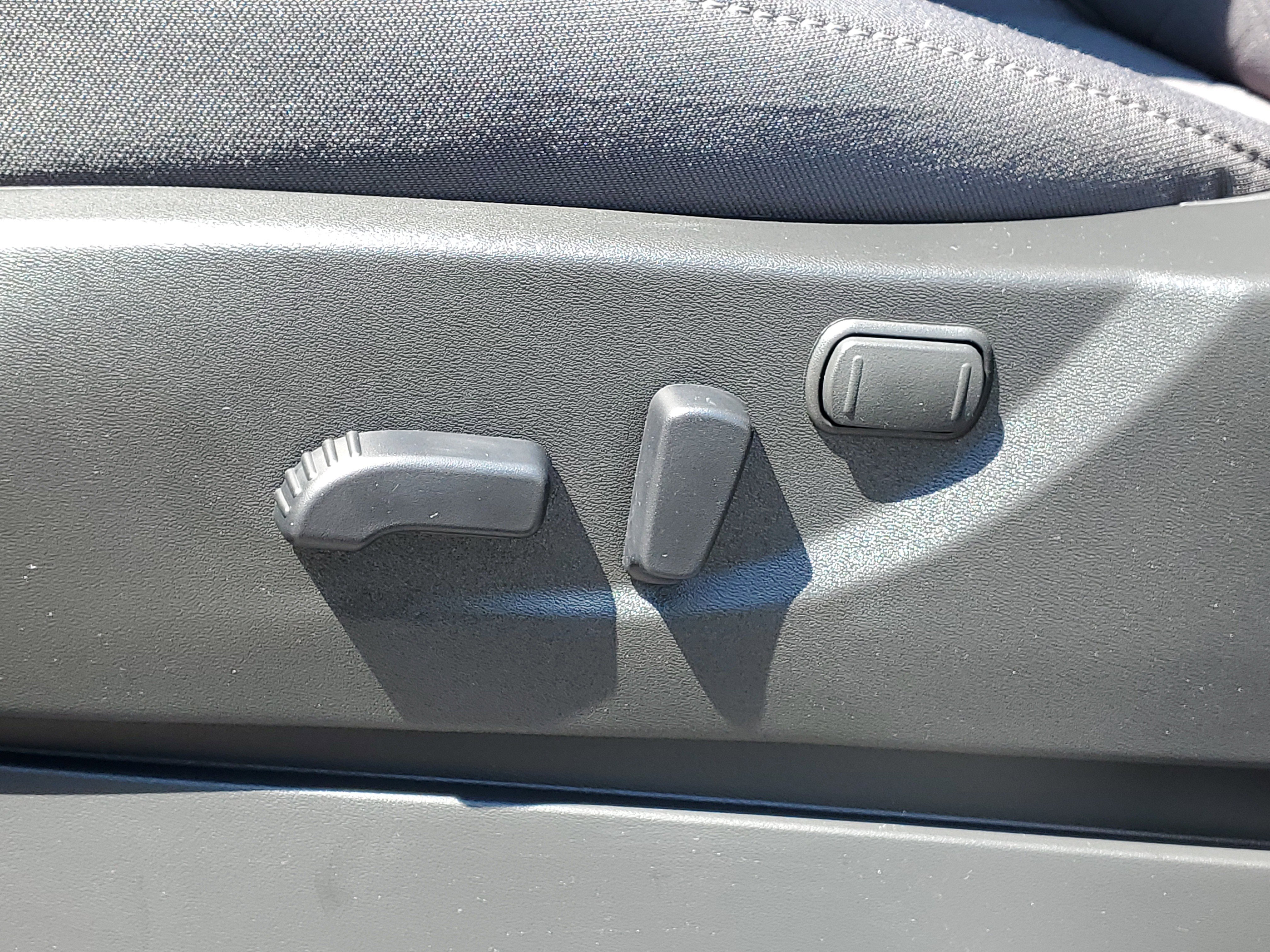 New 2026 Nissan Frontier SV AWD/4WD image 6