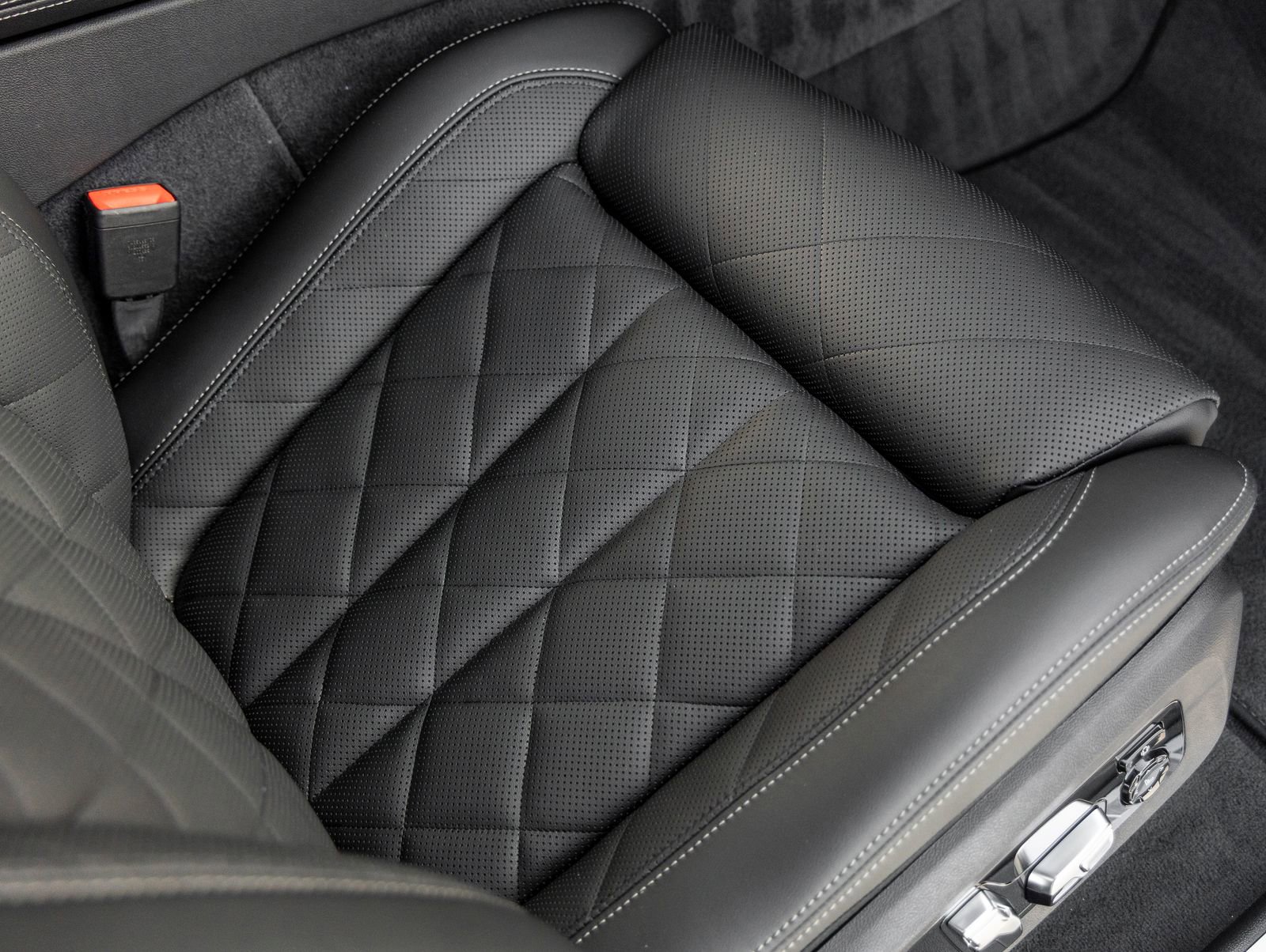 Used 2026 BMW X6 M60i image 48