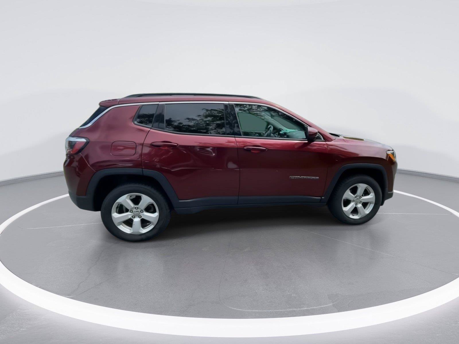 Used 2021 Jeep Compass Latitude AWD/4WD image 9