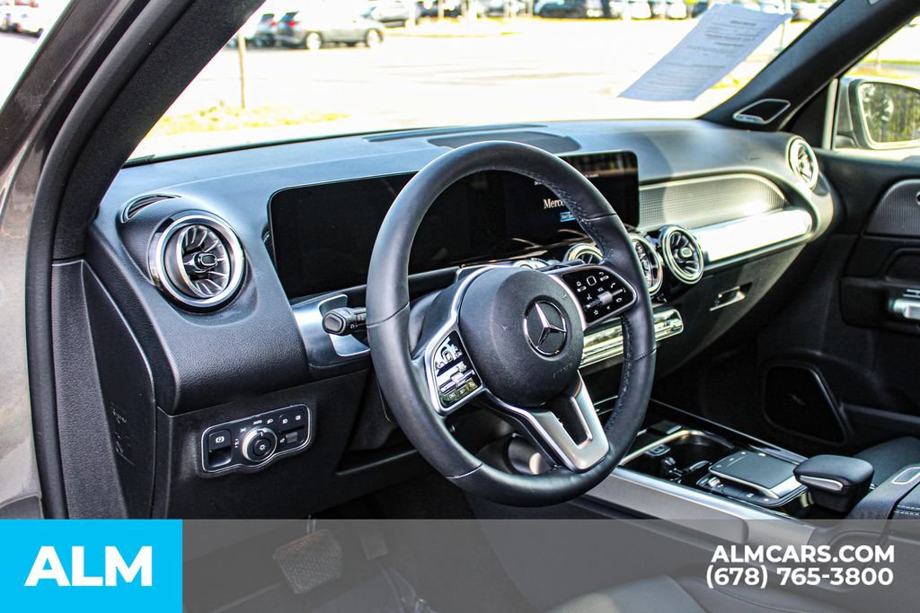 Used 2022 Mercedes-Benz GLB 250 4MATIC w/ Premium Package Lite image 23