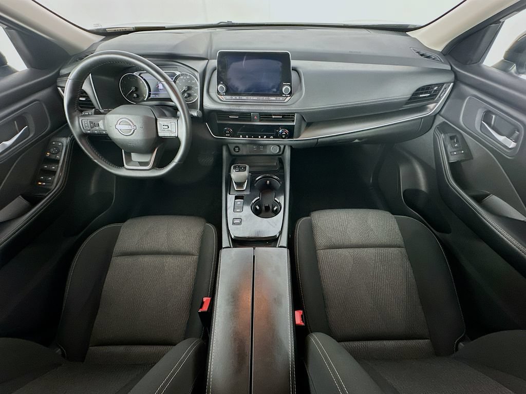 Used 2025 Nissan Rogue SV FWD image 10