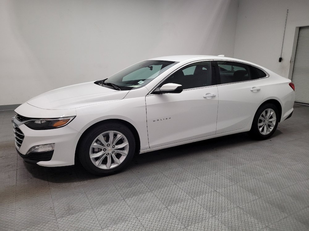 Used 2024 Chevrolet Malibu LT FWD image 2