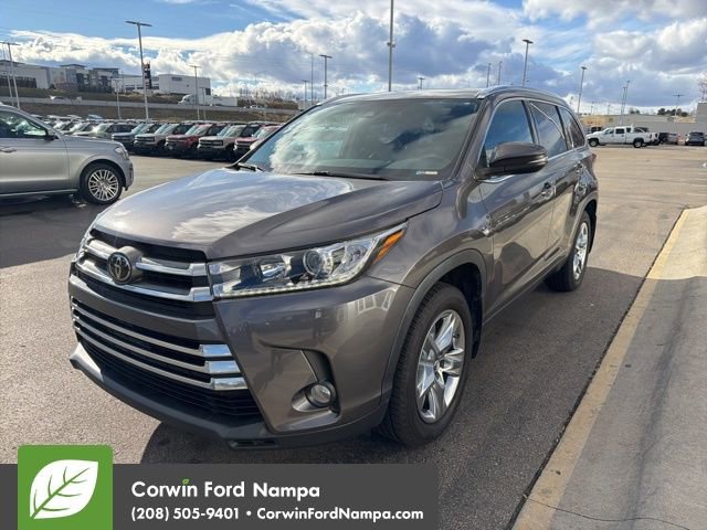 Used 2018 Toyota Highlander Limited image 3