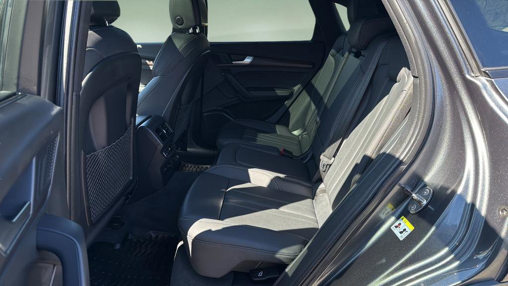 Used 2022 Audi Q5 2.0T Prestige w/ Prestige Package image 15