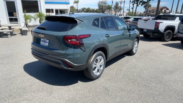 New 2026 Chevrolet Trax LS w/ Driver Confidence Package FWD image 31