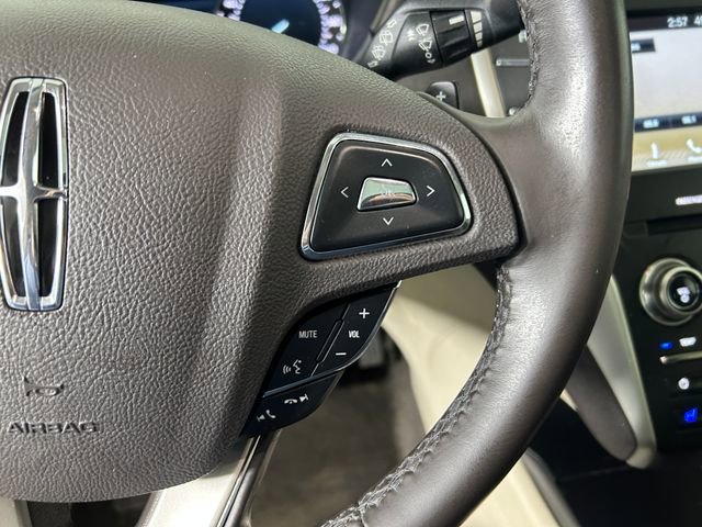 Used 2017 Lincoln MKC Reserve image 17