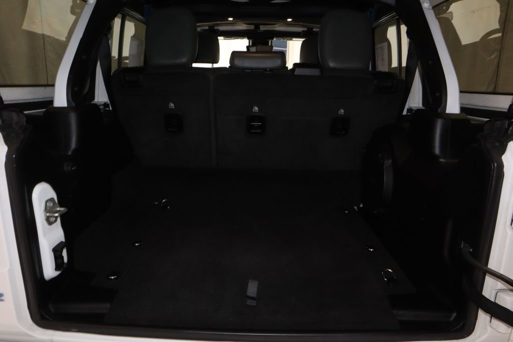 Used 2024 Jeep Wrangler High Altitude AWD/4WD image 16