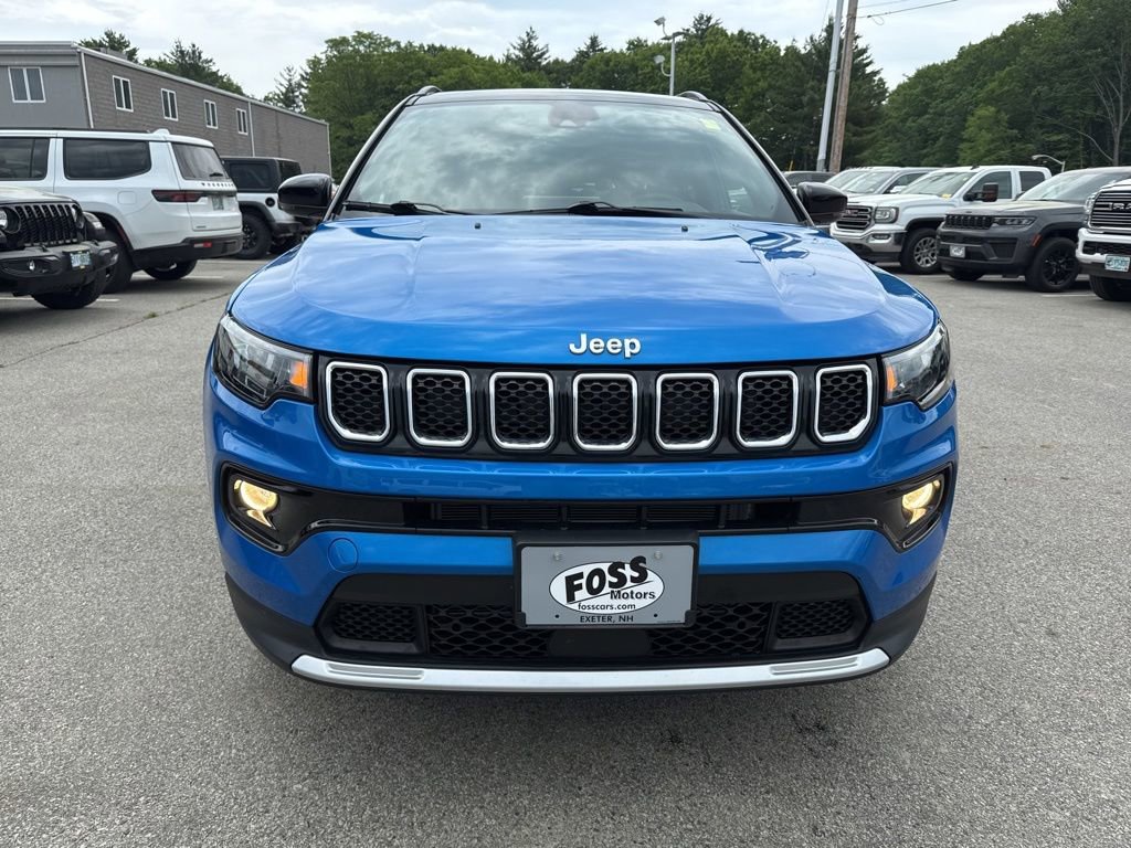 Used 2023 Jeep Compass Limited w/ Sun and Sound Group AWD/4WD image 8