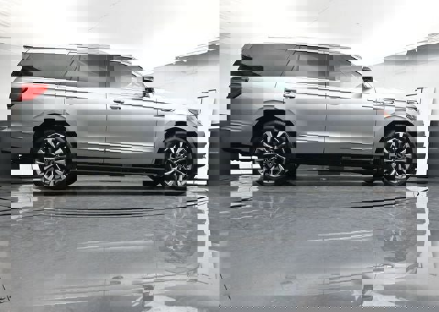 Used 2021 Lincoln Navigator Reserve AWD/4WD image 35