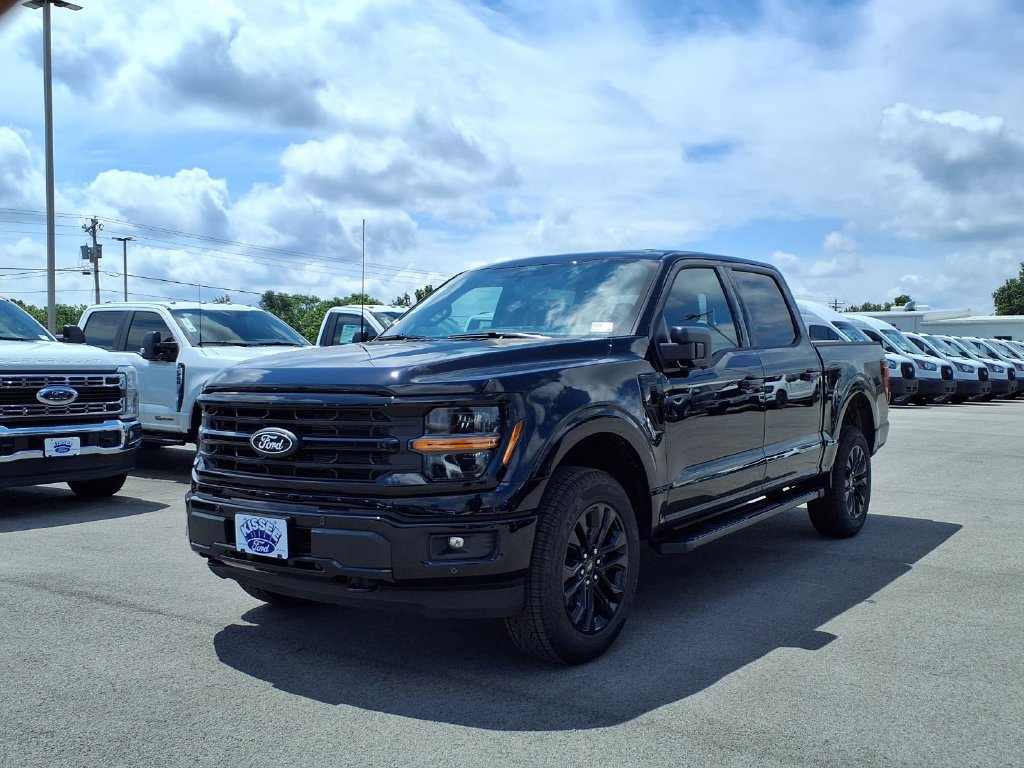 New 2026 Ford F150 XLT w/ Equipment Group 302A MID AWD/4WD image 9