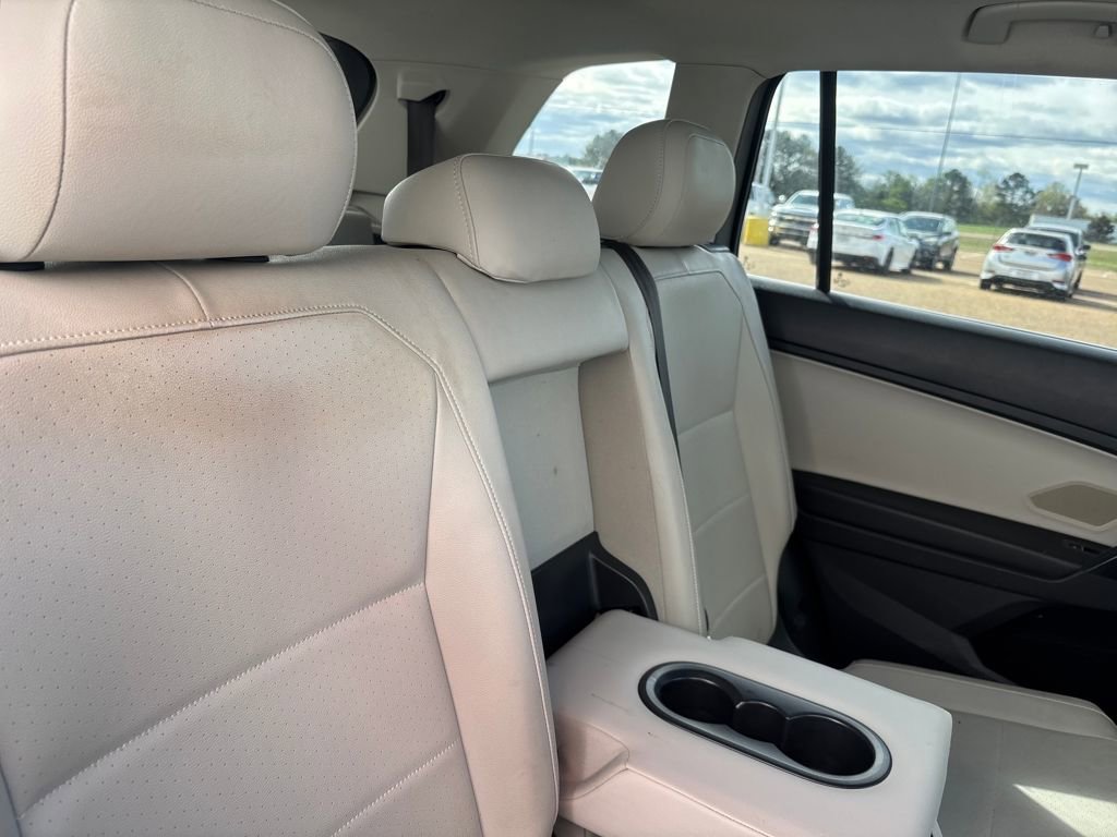 Used 2021 Volkswagen Tiguan SE w/ Panoramic Sunroof Package image 25