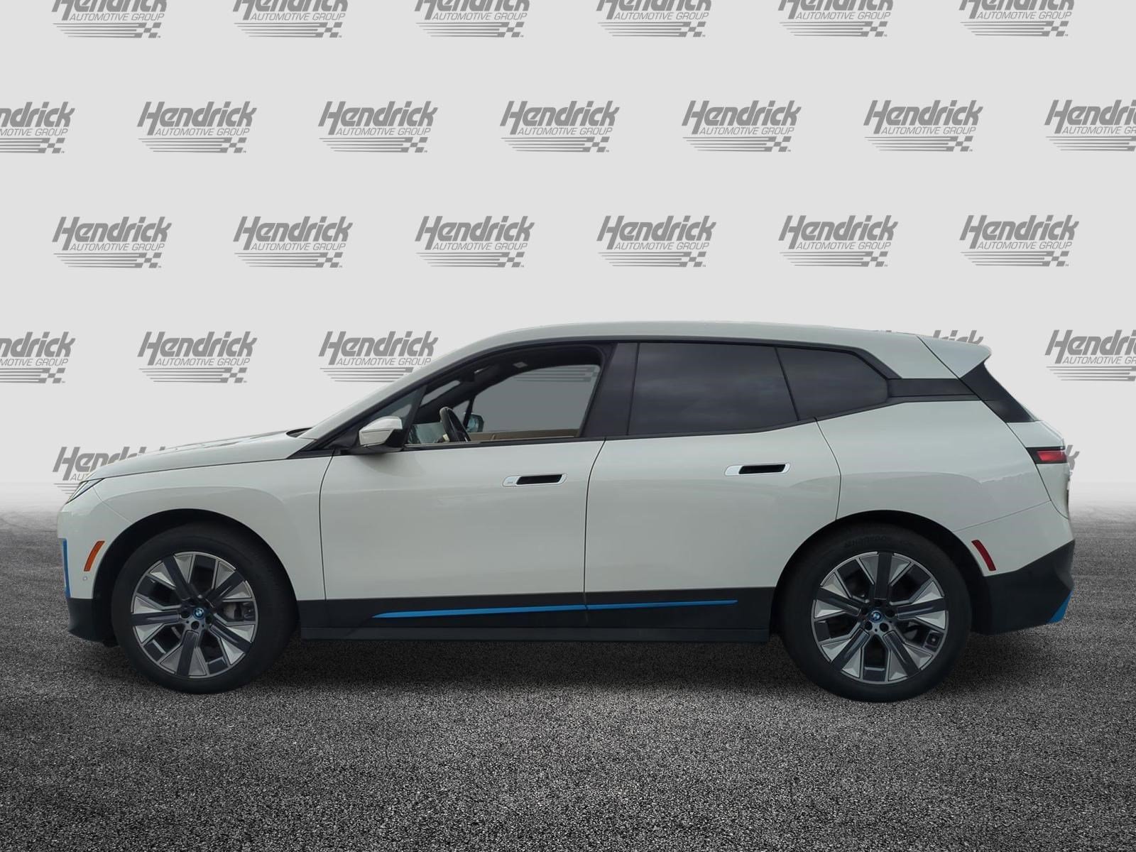 Certified 2023 BMW iX xDrive50 w/ BMW I Signature Blue Package AWD/4WD image 7